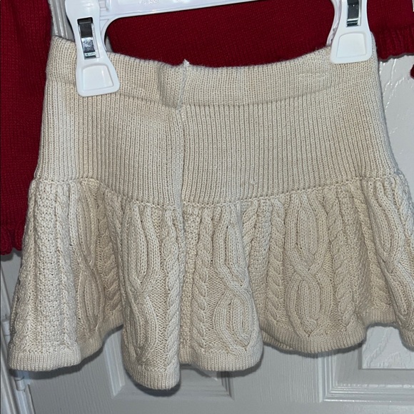 Tahari Festive Matching Set - Picture 6 of 6